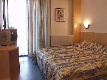 Tourist Settlement San Marino Veli Mel ホテル 3*